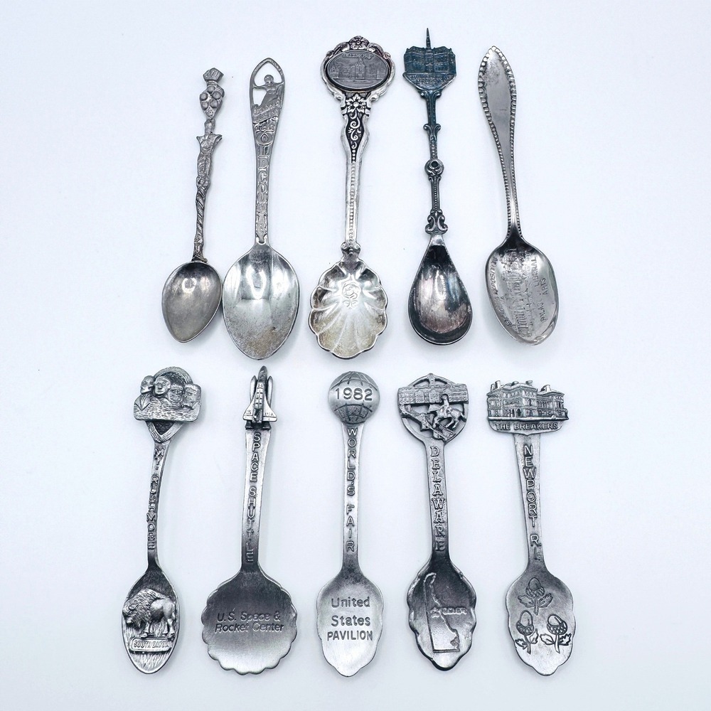 Vtg. Souvenir Spoon Lot Mount Rushmore Space Shuttle Worlds Fair Newport Pewter